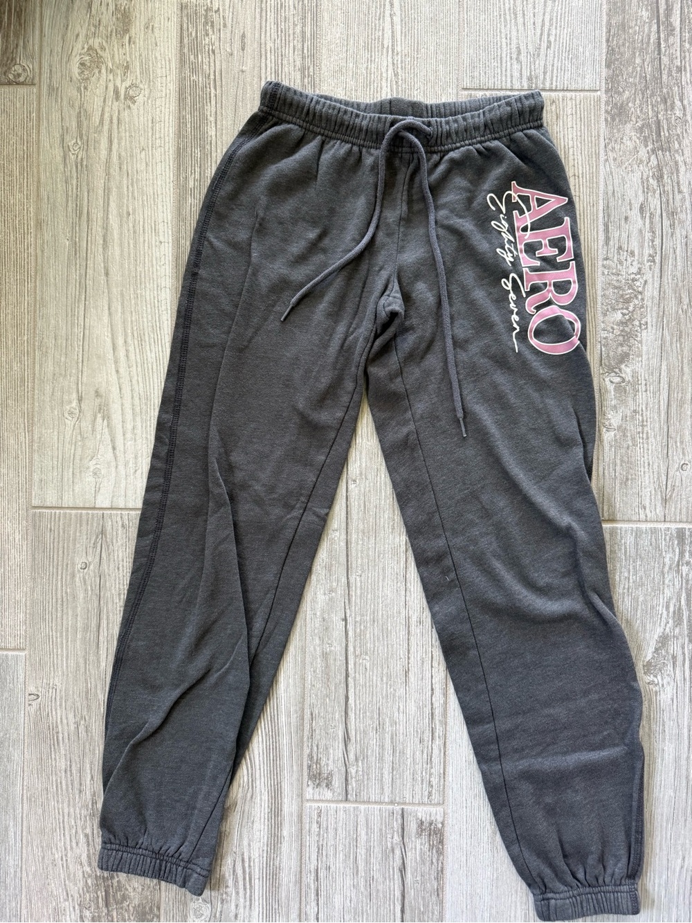 Aeropostale Charcoal Sweatpants with Pink Logo size XS